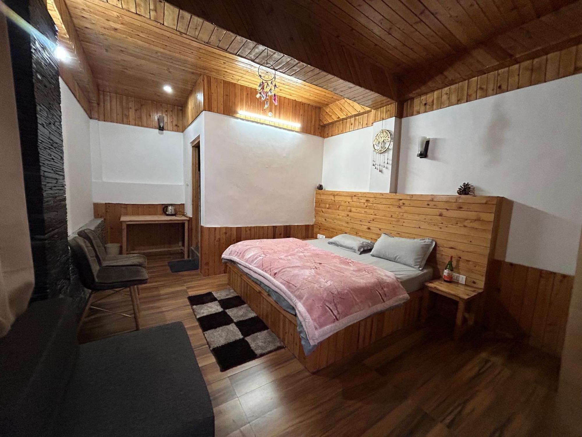 The Himalayan Sukoon Villa Near Jibhi Banjār Exteriér fotografie