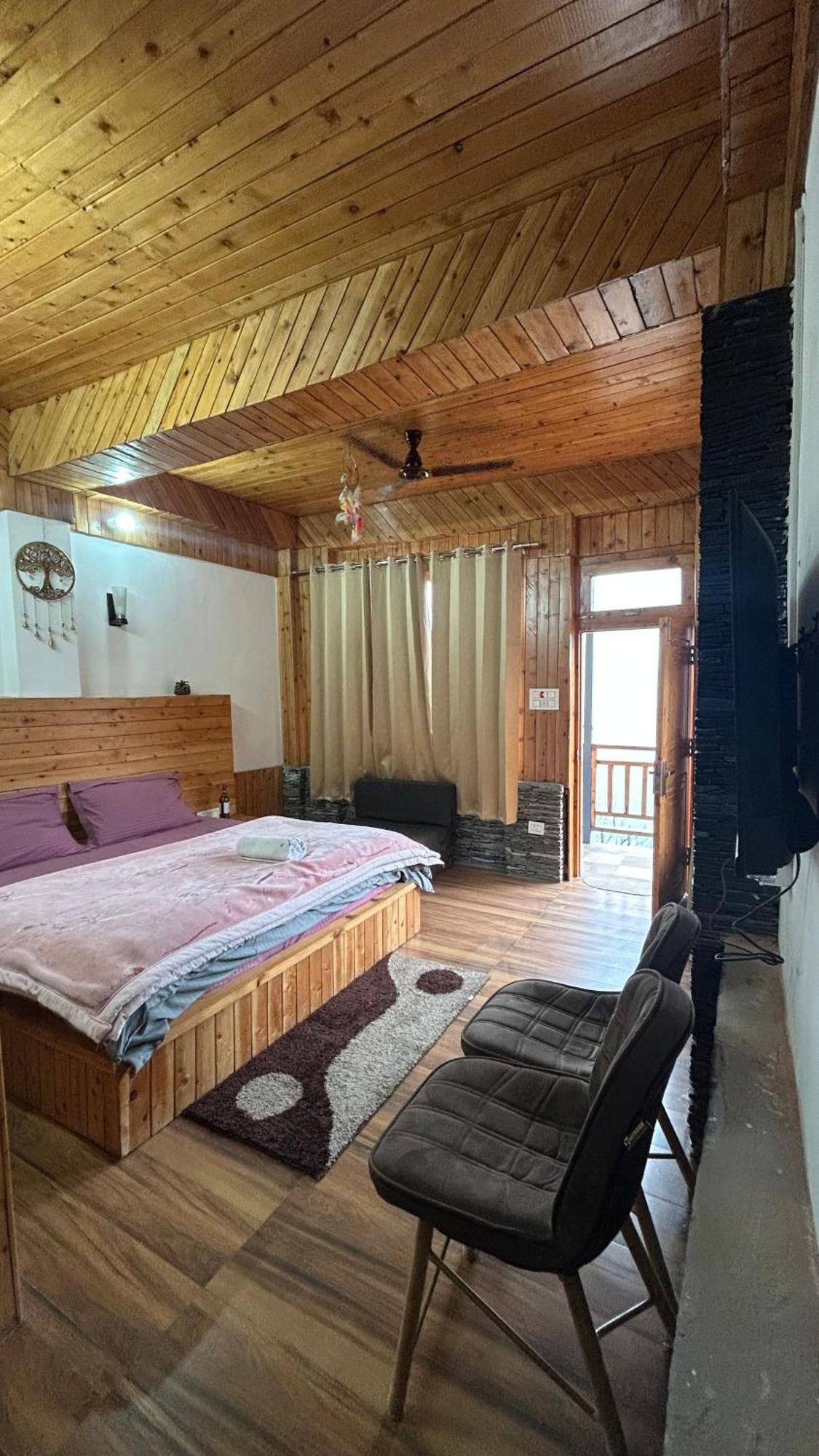 The Himalayan Sukoon Villa Near Jibhi Banjār Exteriér fotografie
