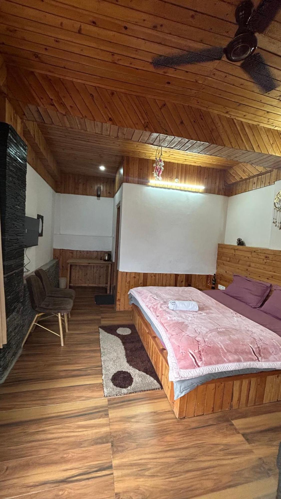 The Himalayan Sukoon Villa Near Jibhi Banjār Exteriér fotografie