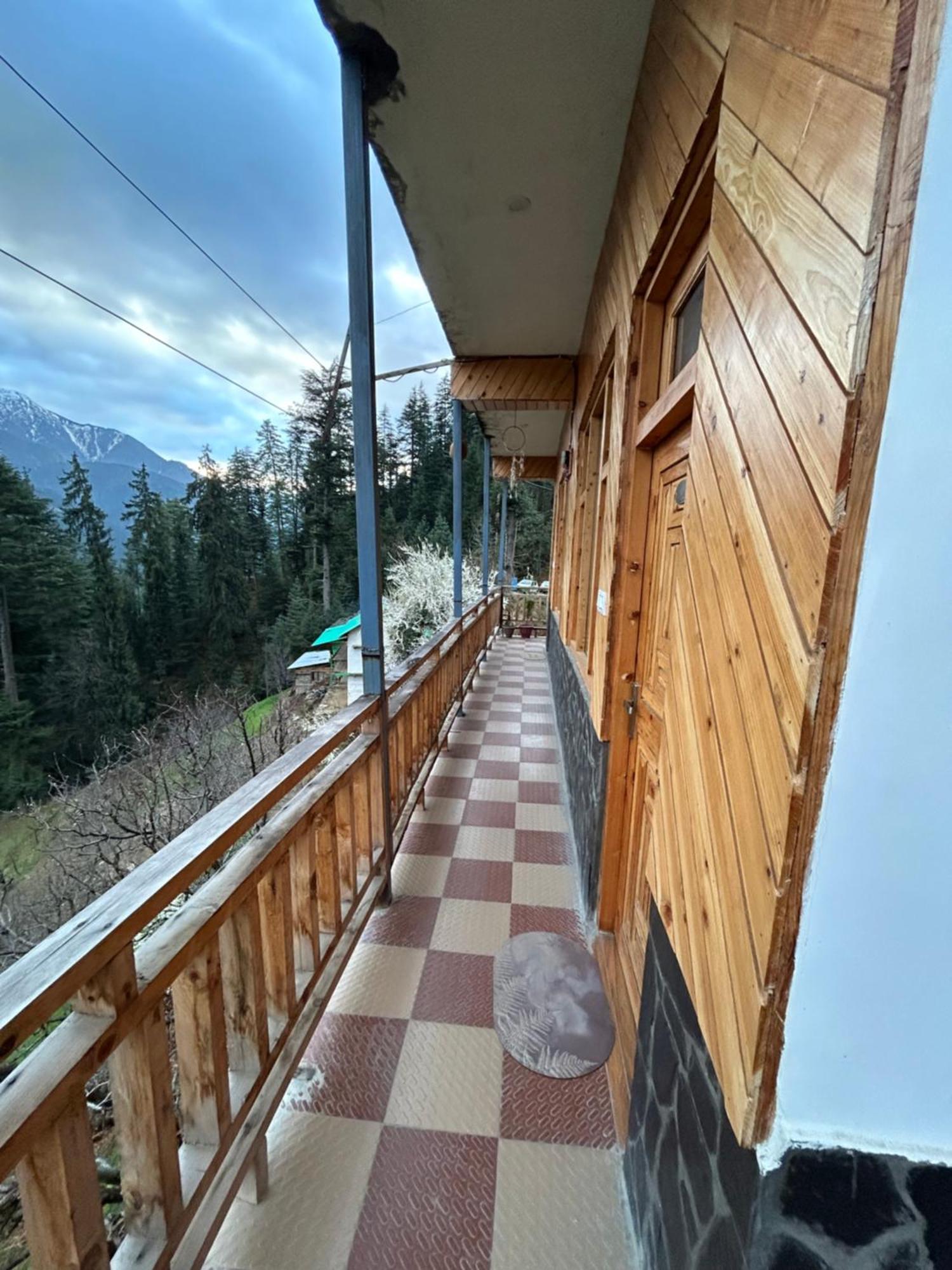 The Himalayan Sukoon Villa Near Jibhi Banjār Exteriér fotografie
