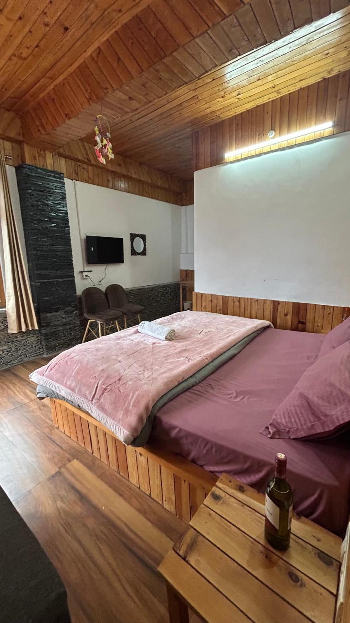 The Himalayan Sukoon Villa Near Jibhi Banjār Exteriér fotografie